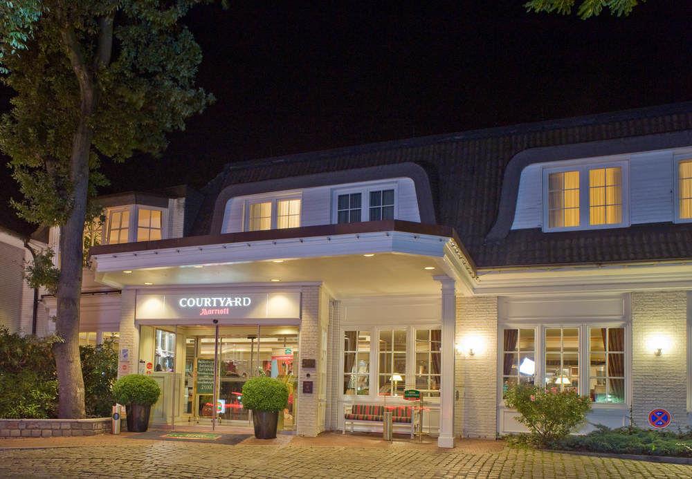 Отель Courtyard By Marriott Hamburg Airport Экстерьер фото