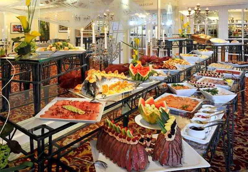 Отель Courtyard By Marriott Hamburg Airport Экстерьер фото